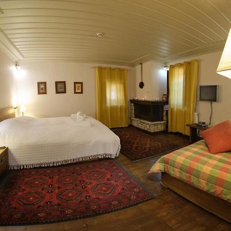 Arhontiko Aristis Hotel Buitenkant foto