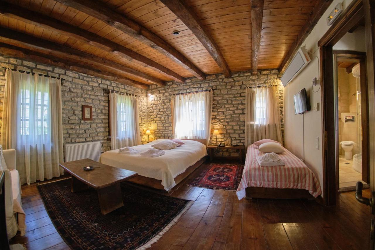 Arhontiko Aristis Hotel Buitenkant foto