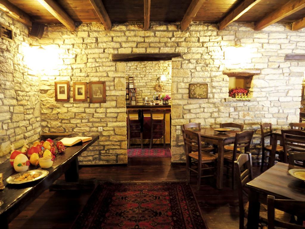 Arhontiko Aristis Hotel Buitenkant foto