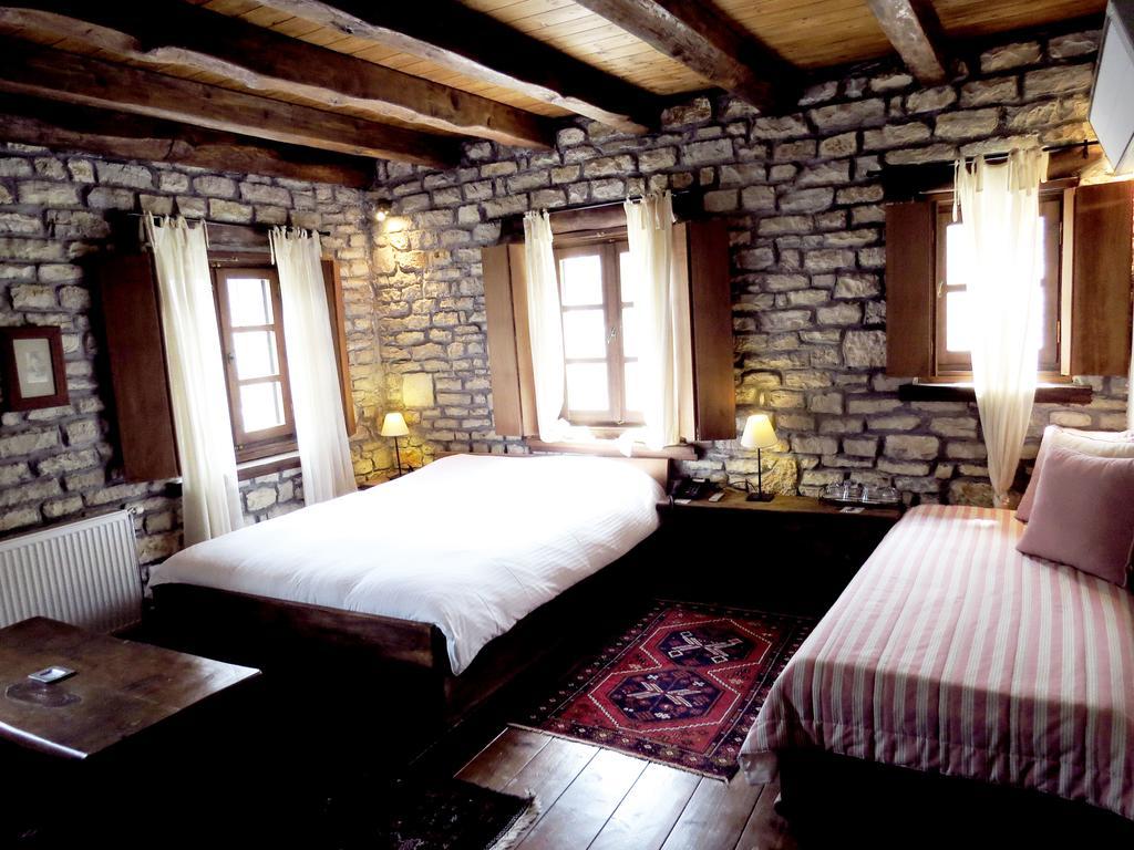 Arhontiko Aristis Hotel Buitenkant foto
