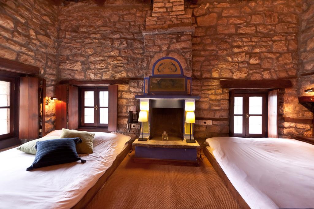 Arhontiko Aristis Hotel Buitenkant foto