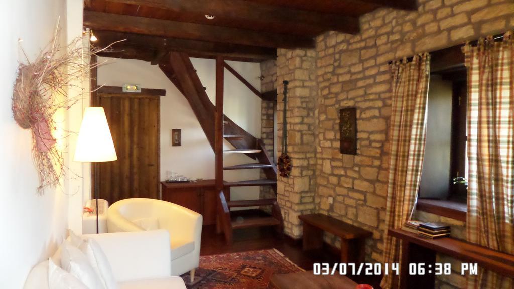 Arhontiko Aristis Hotel Buitenkant foto